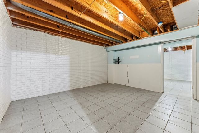 302 County Road 2650 N, Mahomet, IL 61853