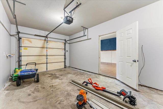 302 County Road 2650 N, Mahomet, IL 61853