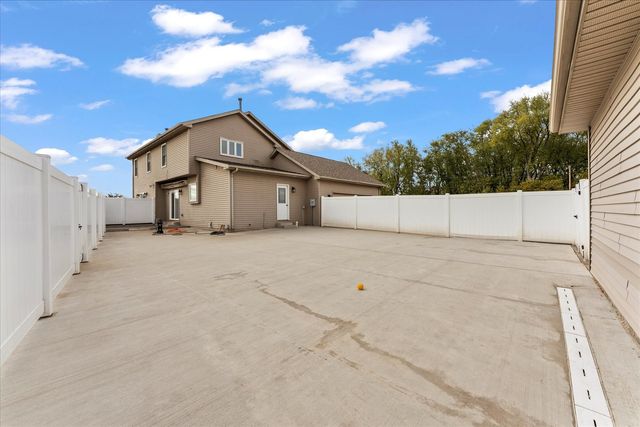 302 County Road 2650 N, Mahomet, IL 61853