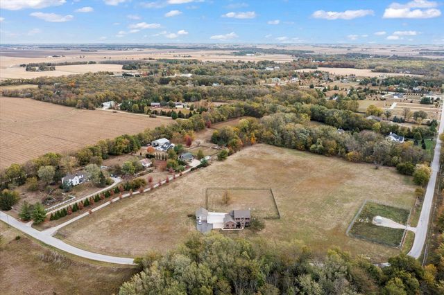 302 County Road 2650 N, Mahomet, IL 61853