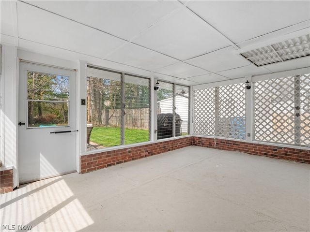 540 Kenilworth Road, Bay Village, OH 44140