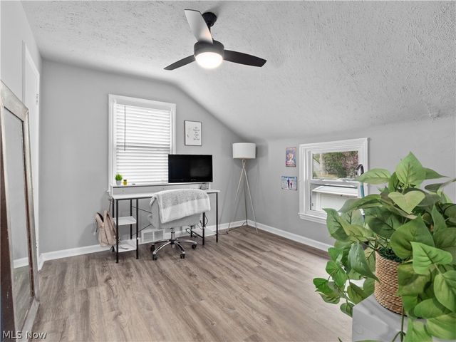 540 Kenilworth Road, Bay Village, OH 44140