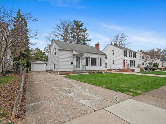540 Kenilworth Road, Bay Village, OH 44140