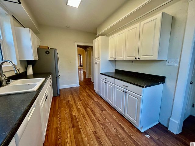 681 W Jefferson Street, Paducah, KY 42001