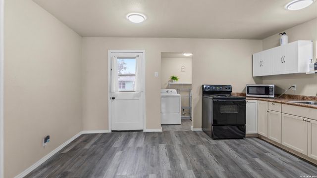 310 ALDAMA, San Antonio, TX 78237