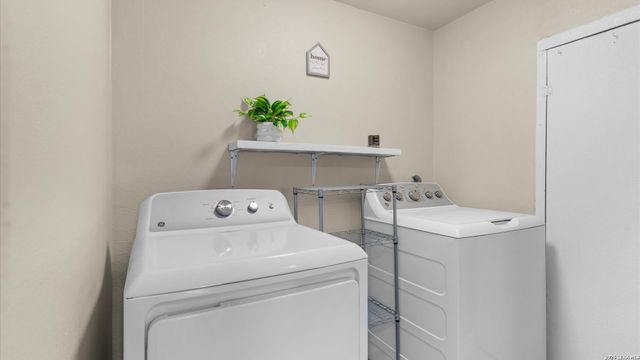 310 ALDAMA, San Antonio, TX 78237