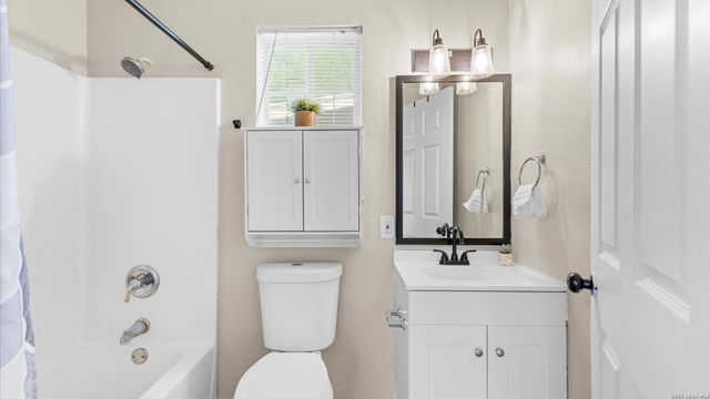 310 ALDAMA, San Antonio, TX 78237