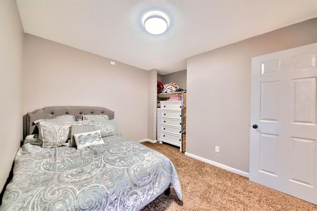 9014 Hillcrest Ave, Stockton, CA 95210
