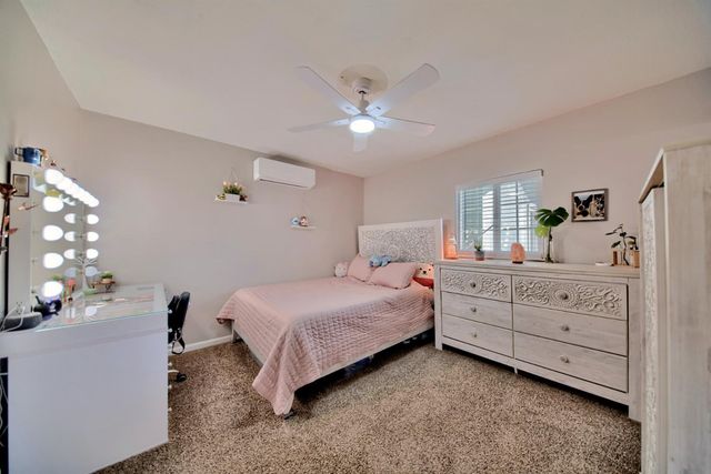 9014 Hillcrest Ave, Stockton, CA 95210