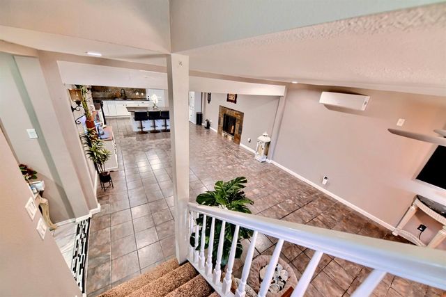 9014 Hillcrest Ave, Stockton, CA 95210