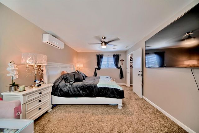 9014 Hillcrest Ave, Stockton, CA 95210
