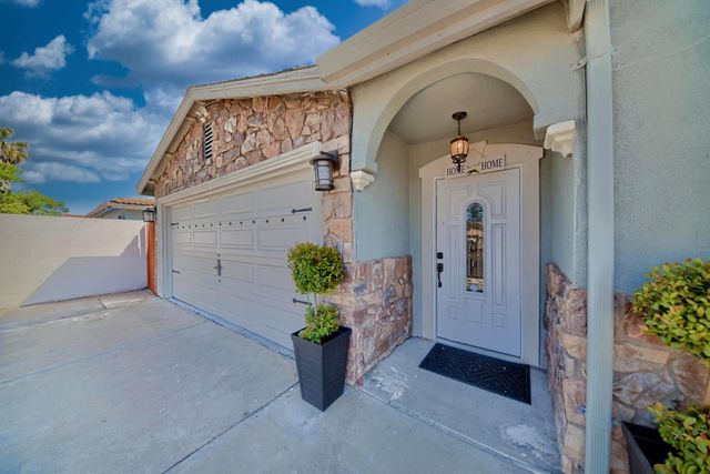 9014 Hillcrest Ave, Stockton, CA 95210