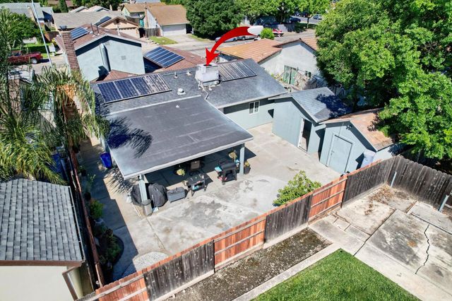 9014 Hillcrest Ave, Stockton, CA 95210