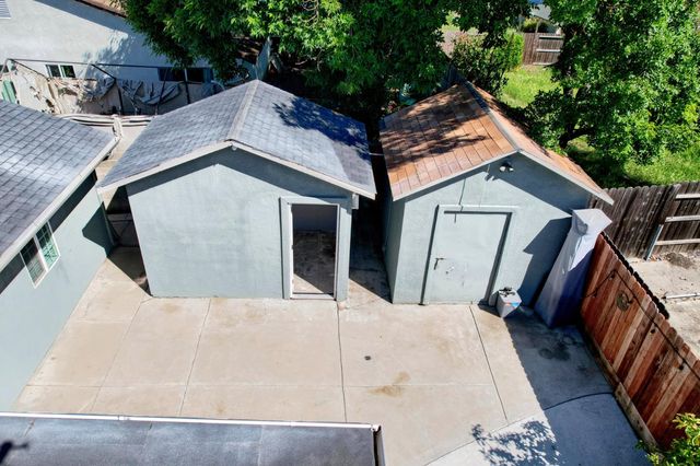 9014 Hillcrest Ave, Stockton, CA 95210