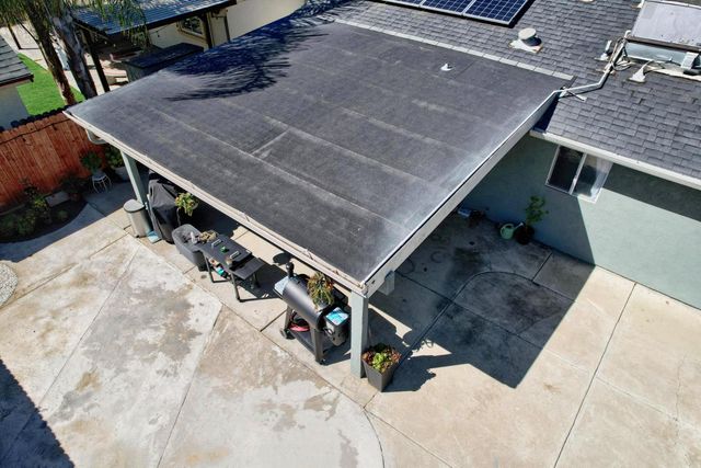 9014 Hillcrest Ave, Stockton, CA 95210