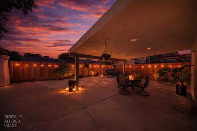 9014 Hillcrest Ave, Stockton, CA 95210