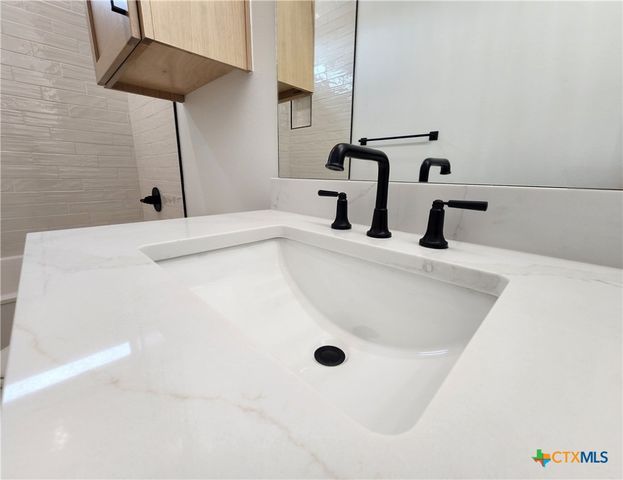 11012 Stinnett Mill Road, Salado, TX 76571