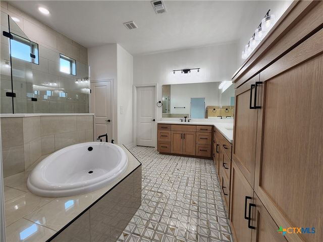 11012 Stinnett Mill Road, Salado, TX 76571