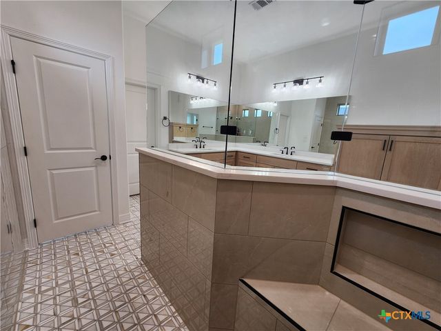 11012 Stinnett Mill Road, Salado, TX 76571