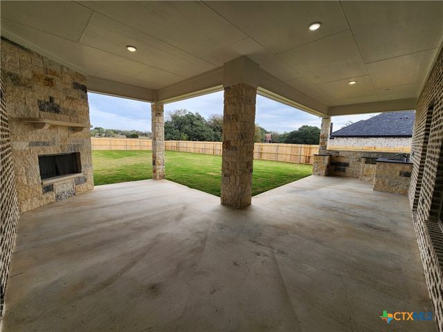 11012 Stinnett Mill Road, Salado, TX 76571