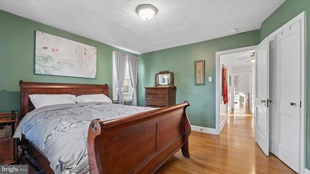 8016 ARLINGTON AVE, Upper Darby, PA 19082