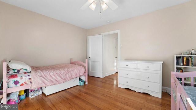 8016 ARLINGTON AVE, Upper Darby, PA 19082