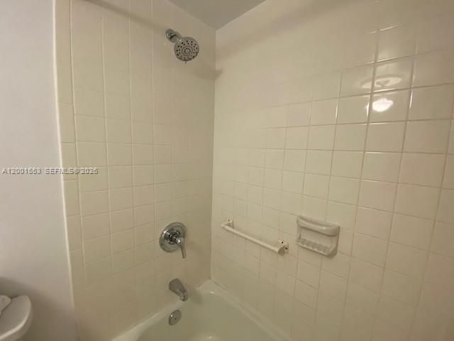 10834 N Kendall Dr X13, Miami, FL 33176