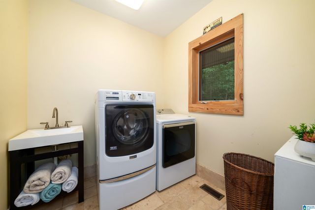 1187 CRAWFORDS COVE ROAD, Springville, AL 35146