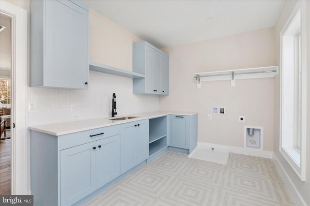 2929 N GREENCASTLE ST, Arlington, VA 22207