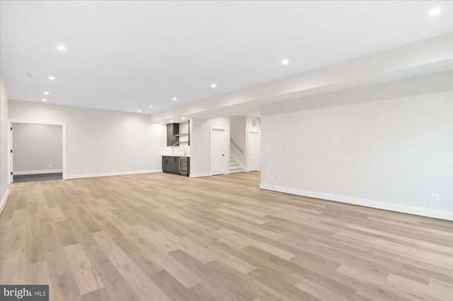 2929 N GREENCASTLE ST, Arlington, VA 22207