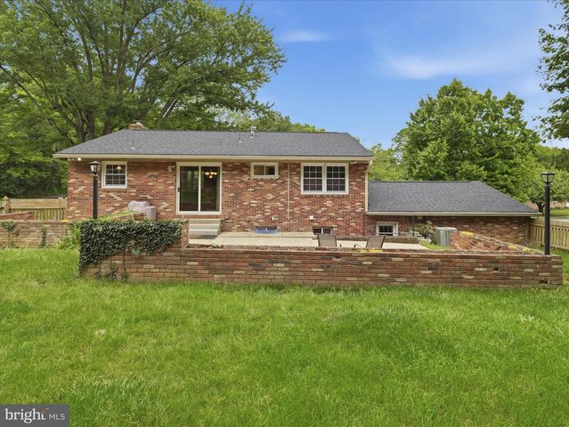 1059 VALLEYBROOK DR, Hagerstown, MD 21742