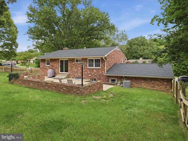 1059 VALLEYBROOK DR, Hagerstown, MD 21742