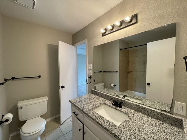 4104 GREEN ACRES Circle, Arlington, TX 76017