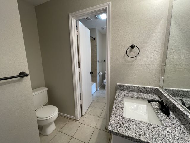 4104 GREEN ACRES Circle, Arlington, TX 76017