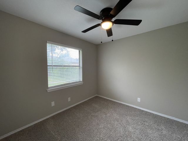 4104 GREEN ACRES Circle, Arlington, TX 76017