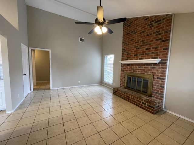 4104 GREEN ACRES Circle, Arlington, TX 76017