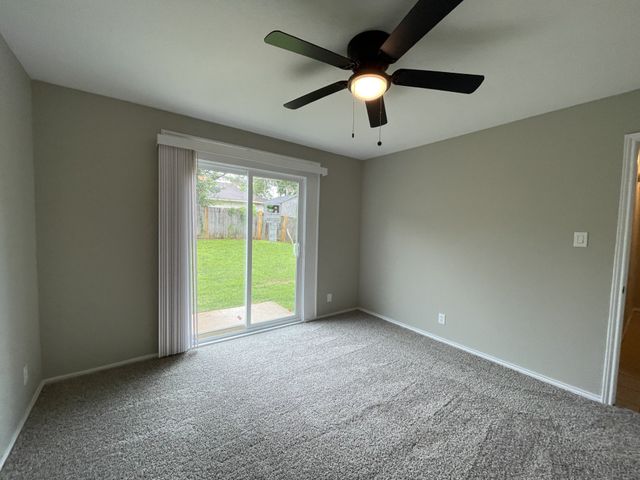 4104 GREEN ACRES Circle, Arlington, TX 76017