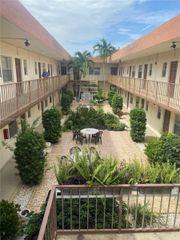 415 NE 2nd Street 222, Hallandale Beach, FL 33009