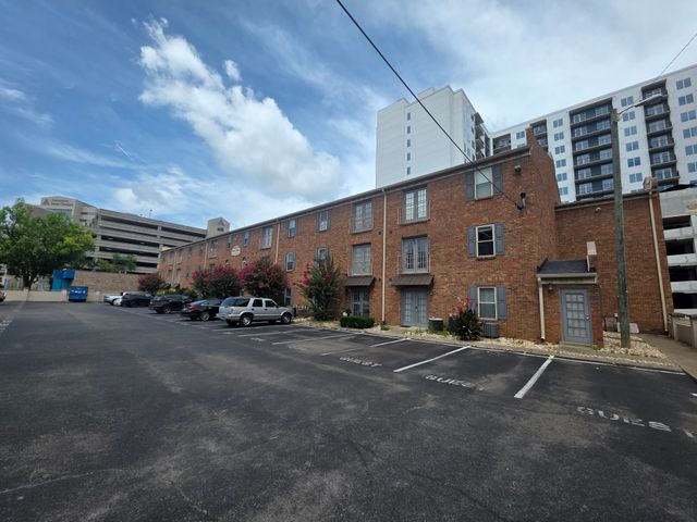 1808 State St Apt 213, Nashville, TN 37203