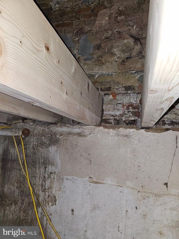 Image 2 of property listing at 3461 RORER ST, Philadelphia, PA 19134