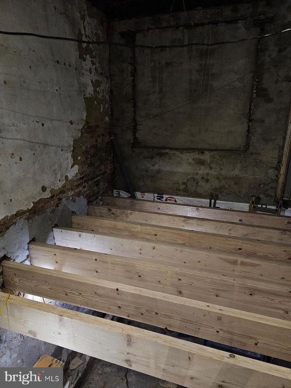 Image 5 of property listing at 3461 RORER ST, Philadelphia, PA 19134