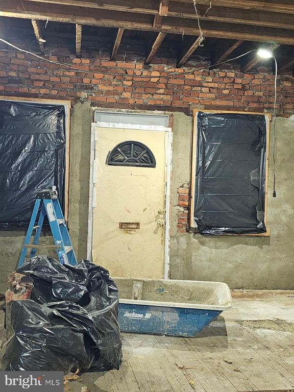 Image 6 of property listing at 3461 RORER ST, Philadelphia, PA 19134