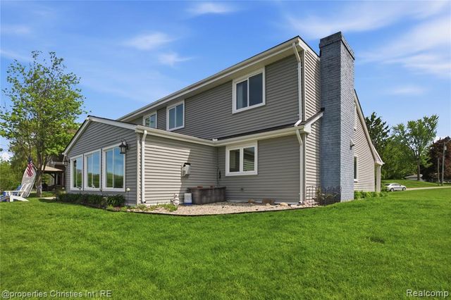 6672 Seth Court, Clarkston, MI 48348
