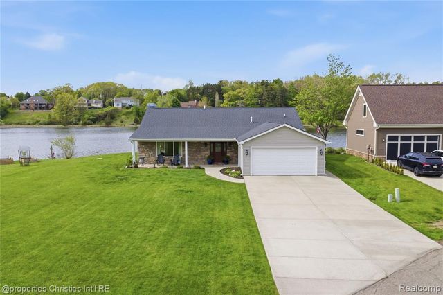 6672 Seth Court, Clarkston, MI 48348