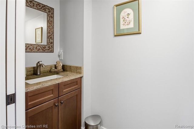 6672 Seth Court, Clarkston, MI 48348