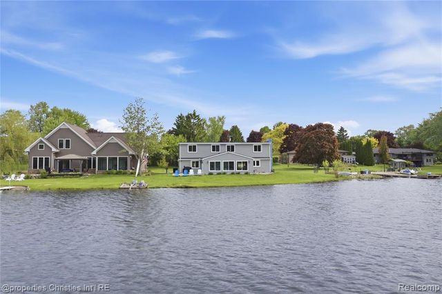 6672 Seth Court, Clarkston, MI 48348