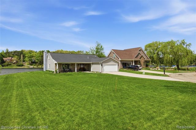 6672 Seth Court, Clarkston, MI 48348