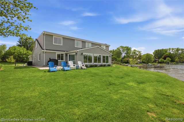 6672 Seth Court, Clarkston, MI 48348
