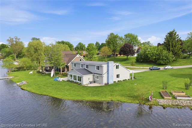 6672 Seth Court, Clarkston, MI 48348
