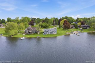 6672 Seth Court, Clarkston, MI 48348